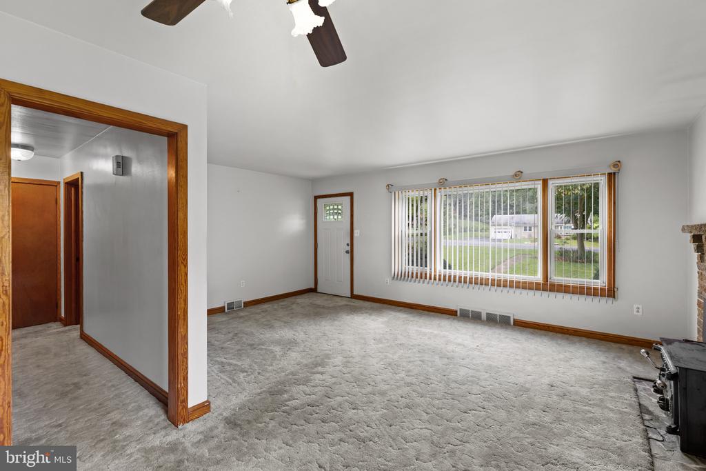 BRICK RANCHER IN FREDERICK | 7229 BOWERS ROAD