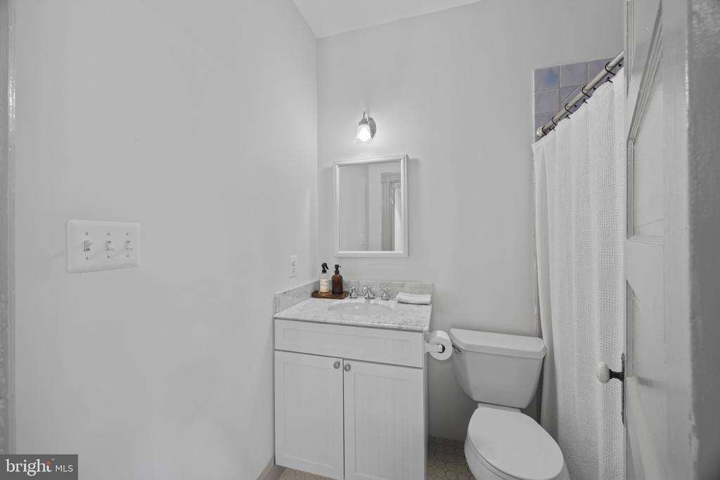 14401 WINDY OAK CIRCLE