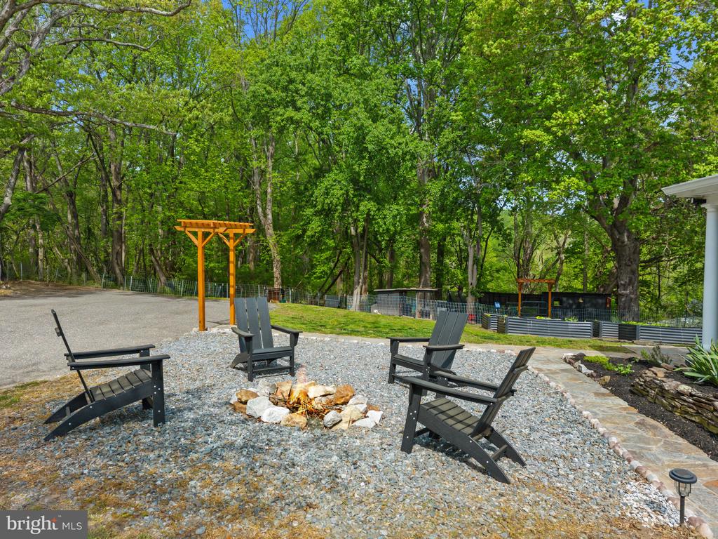 14401 WINDY OAK CIRCLE