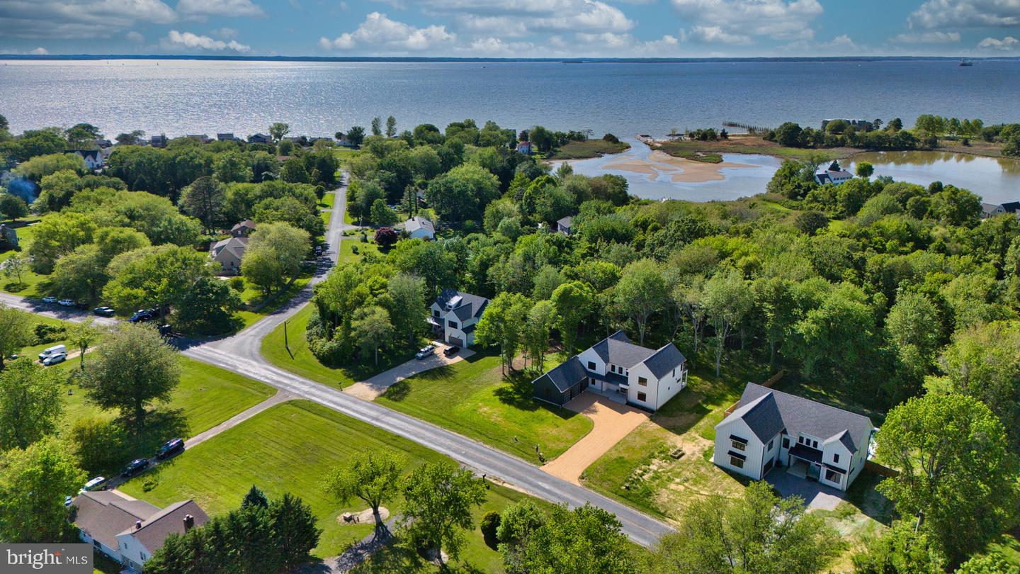 208 Tower Dr