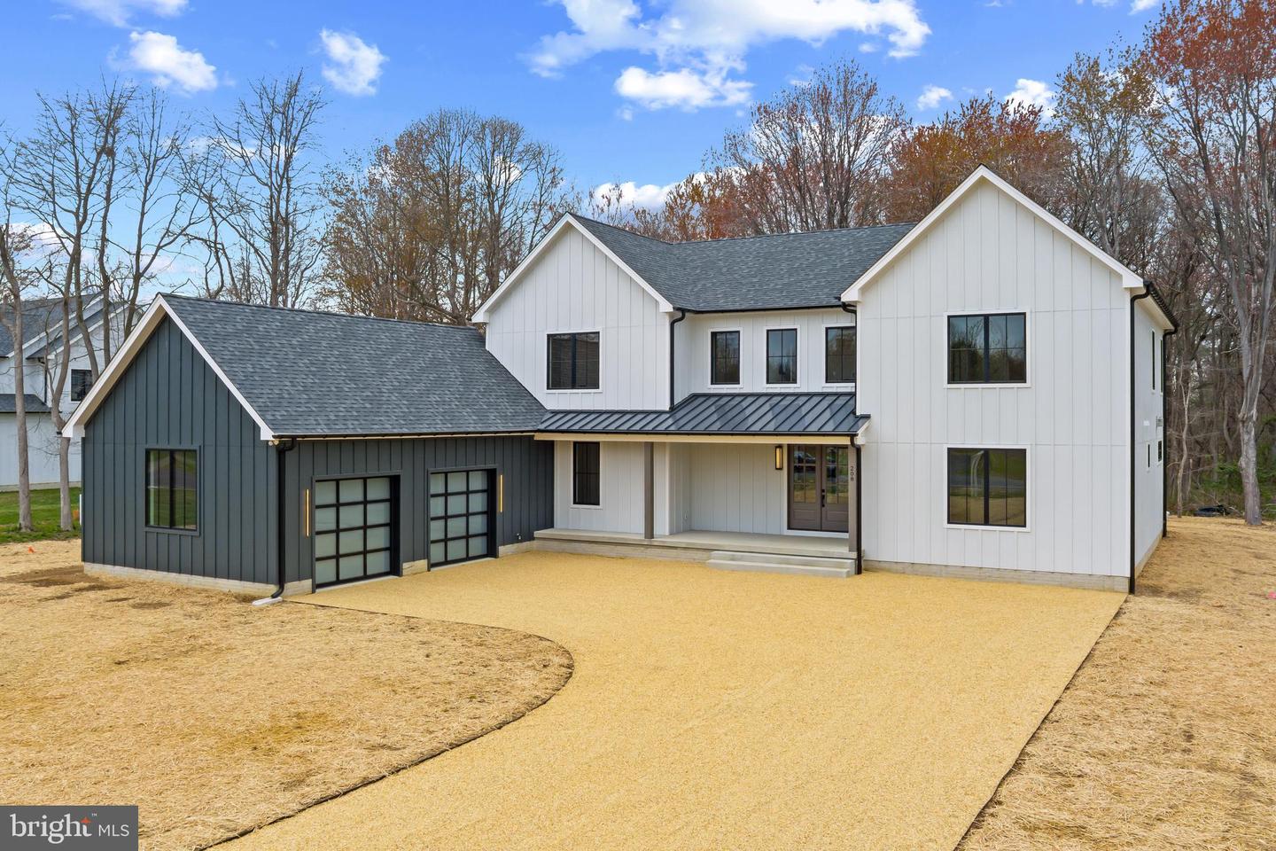 208 Tower Dr