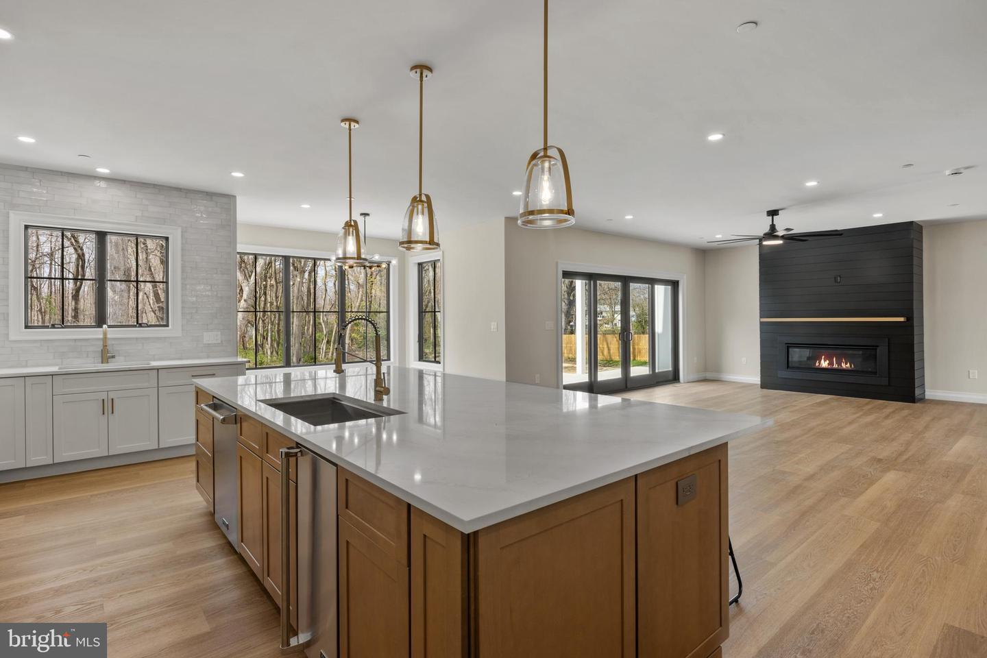 208 Tower Dr