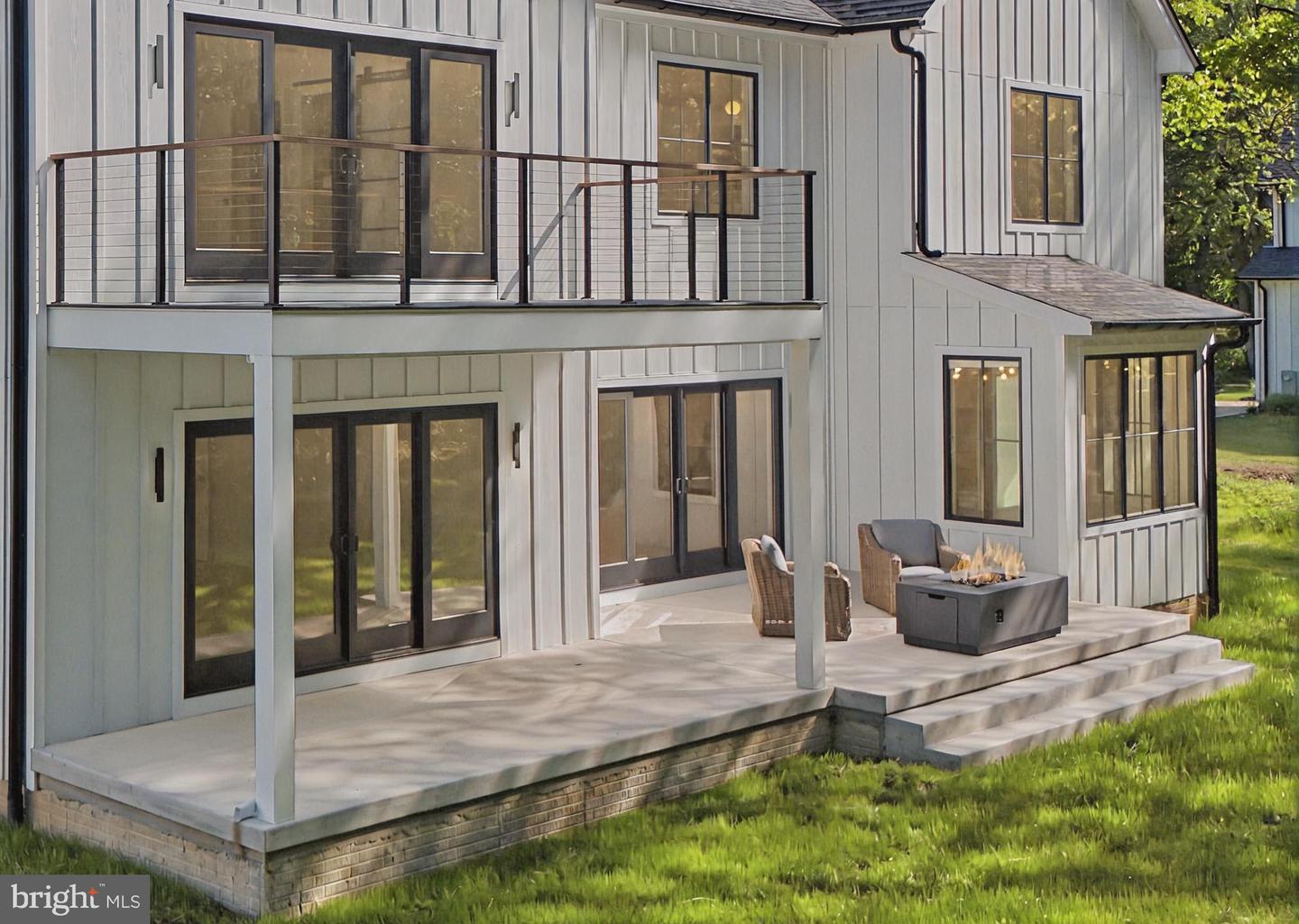 208 Tower Dr