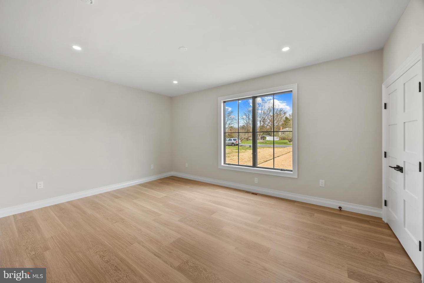 208 Tower Dr