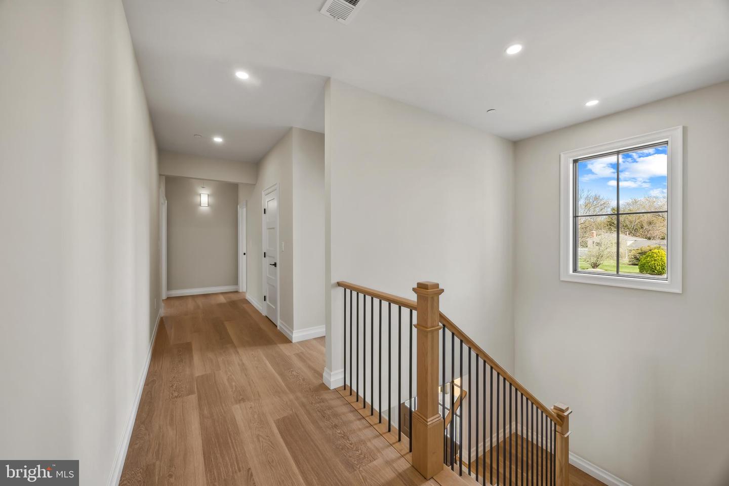 208 Tower Dr