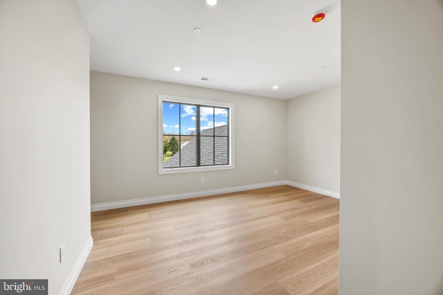 208 Tower Dr