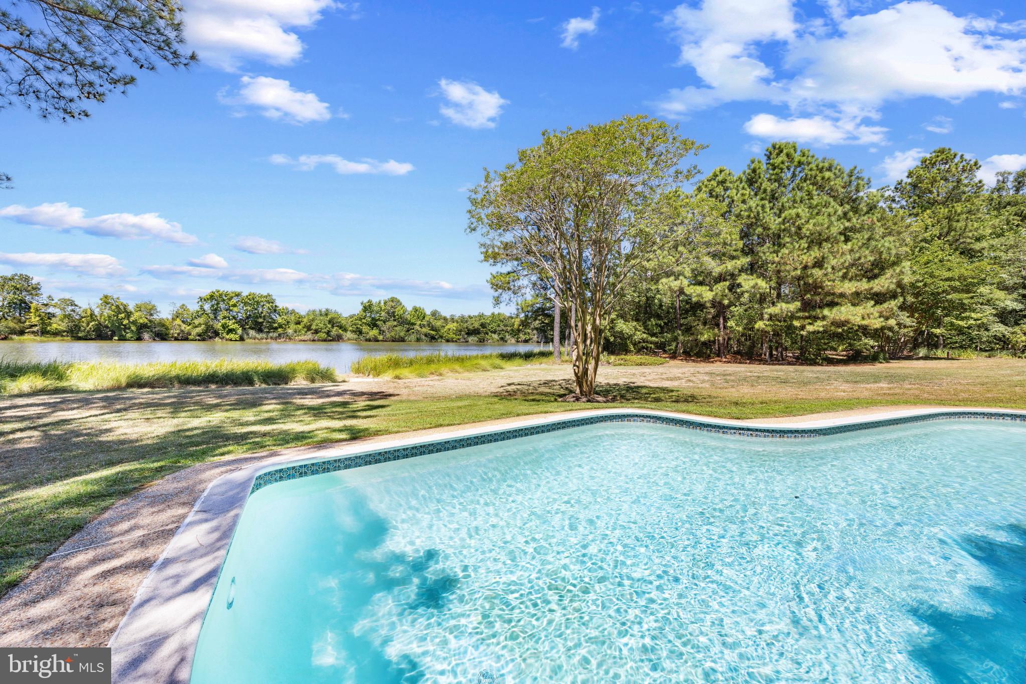 130 Tanners Point Dr