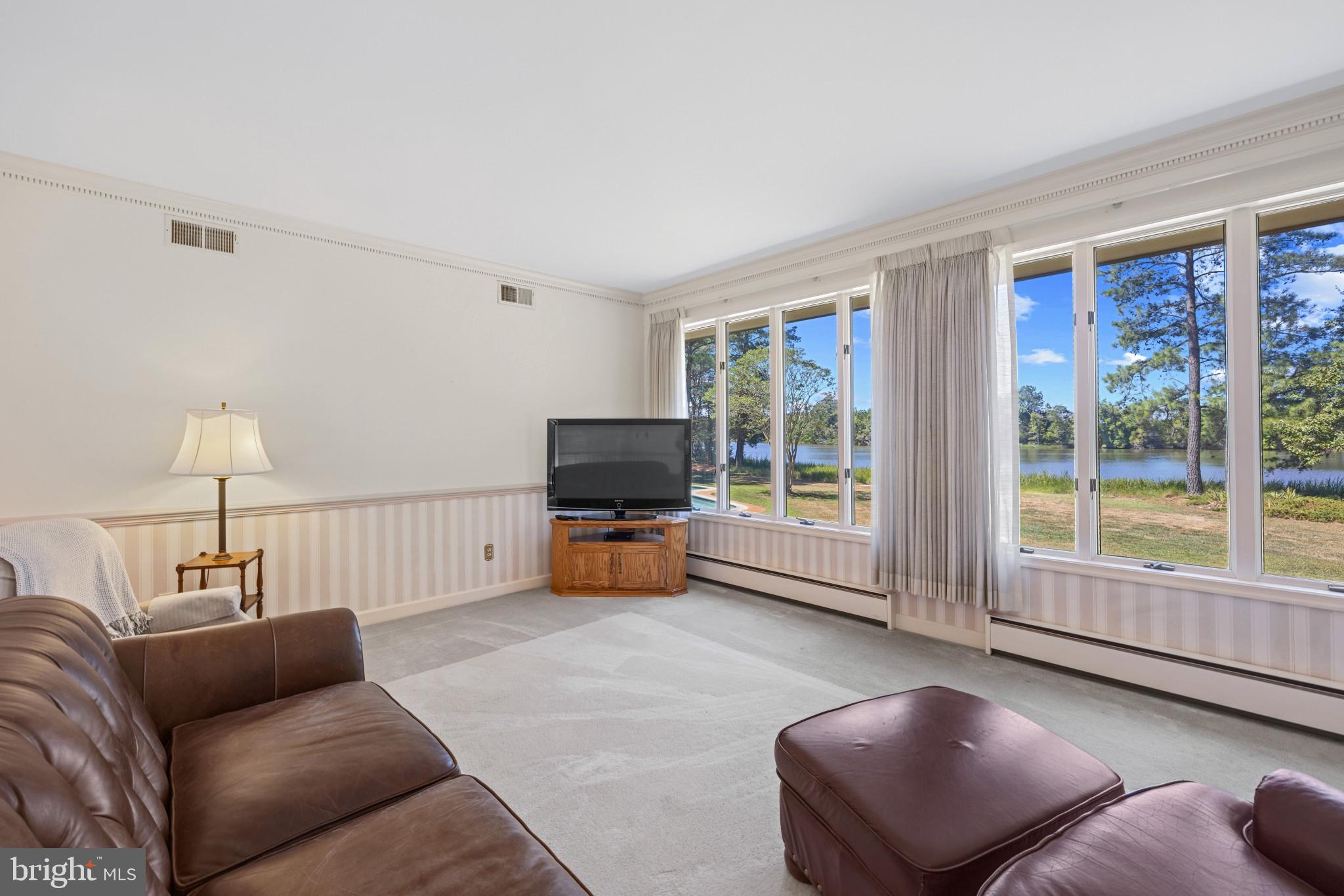 130 Tanners Point Dr