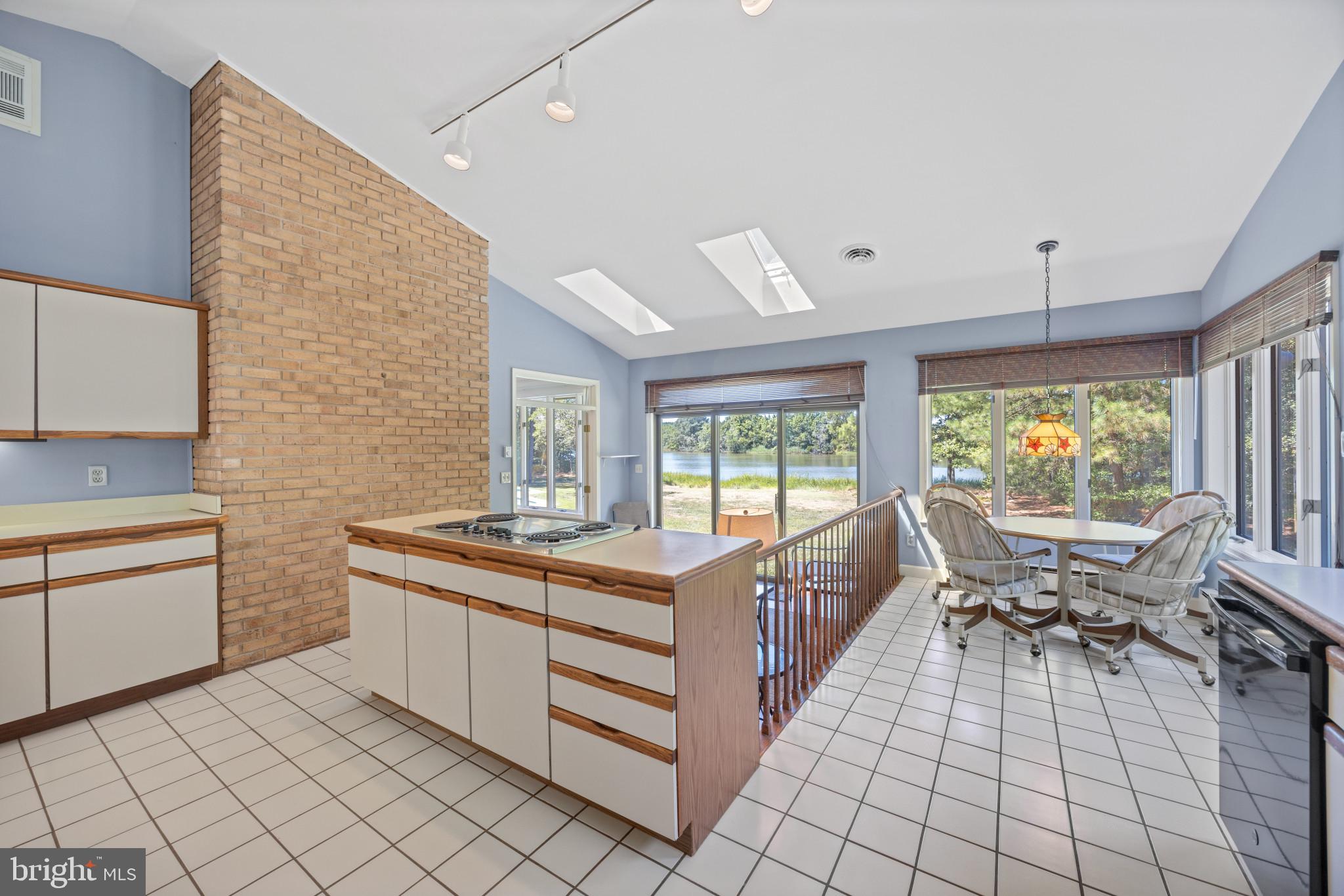 130 Tanners Point Dr