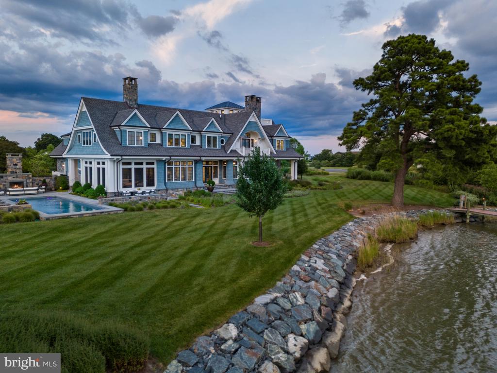 101 Cove Creek Ct