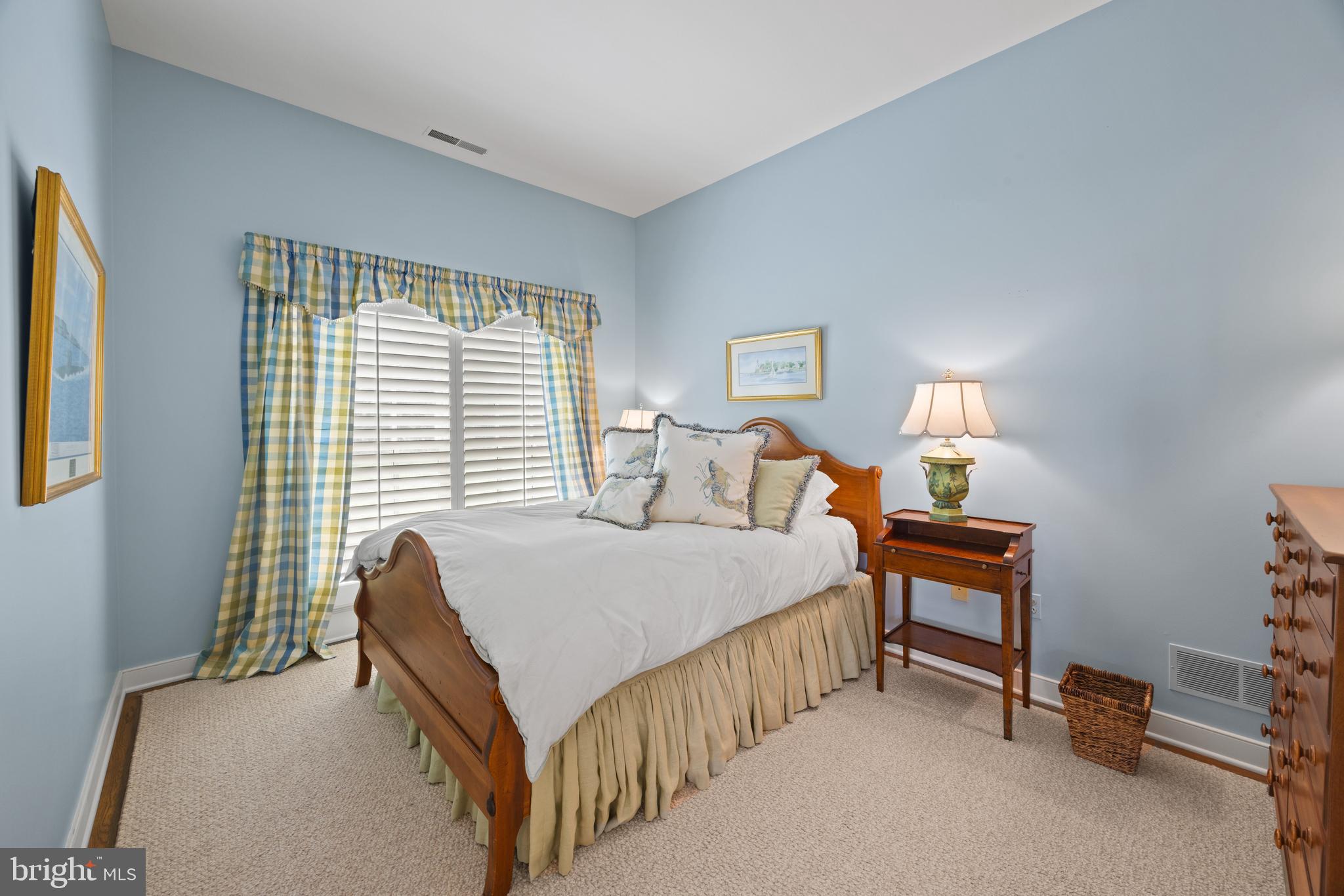 210 Corsica Point Ln