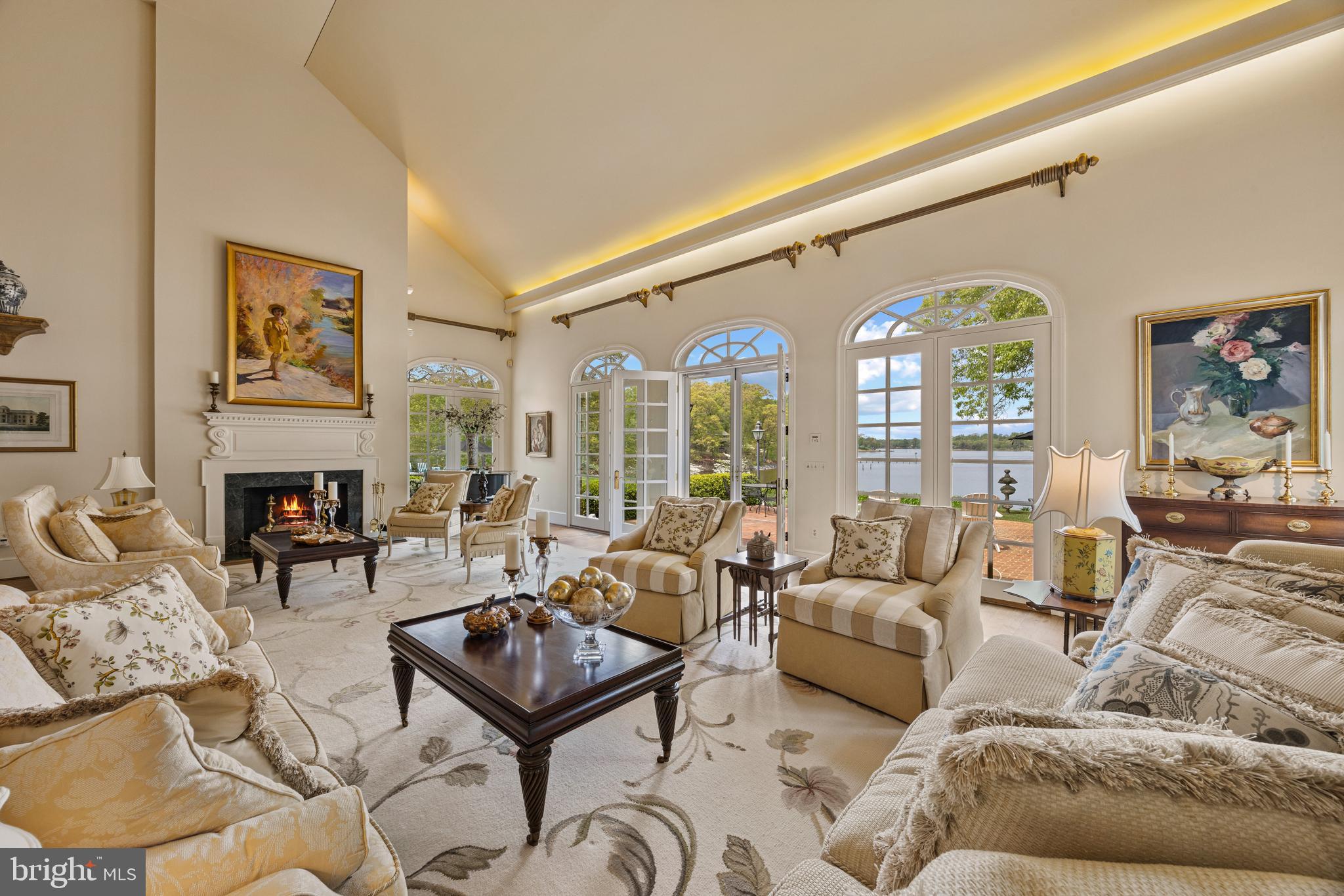 210 Corsica Point Ln