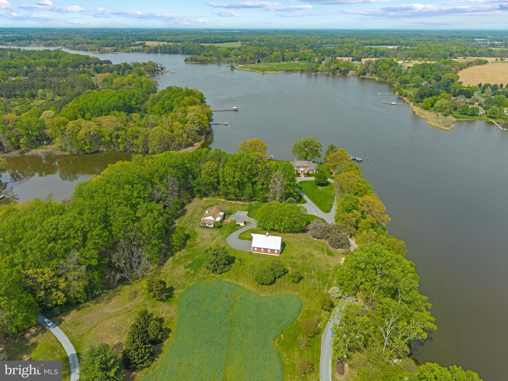 210 Corsica Point Ln