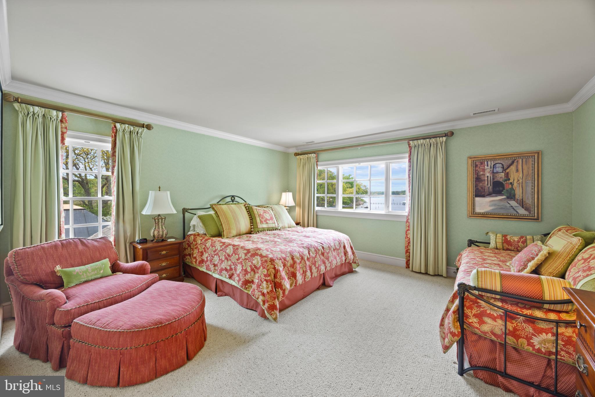 210 Corsica Point Ln