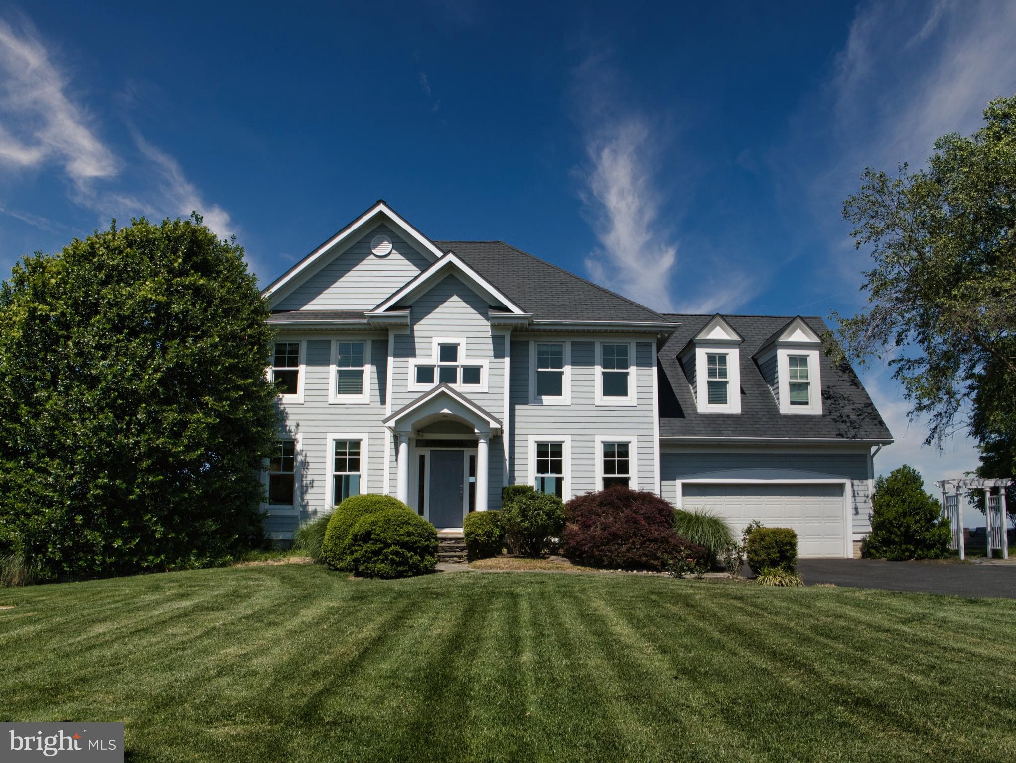 216 Lighthouse View Dr