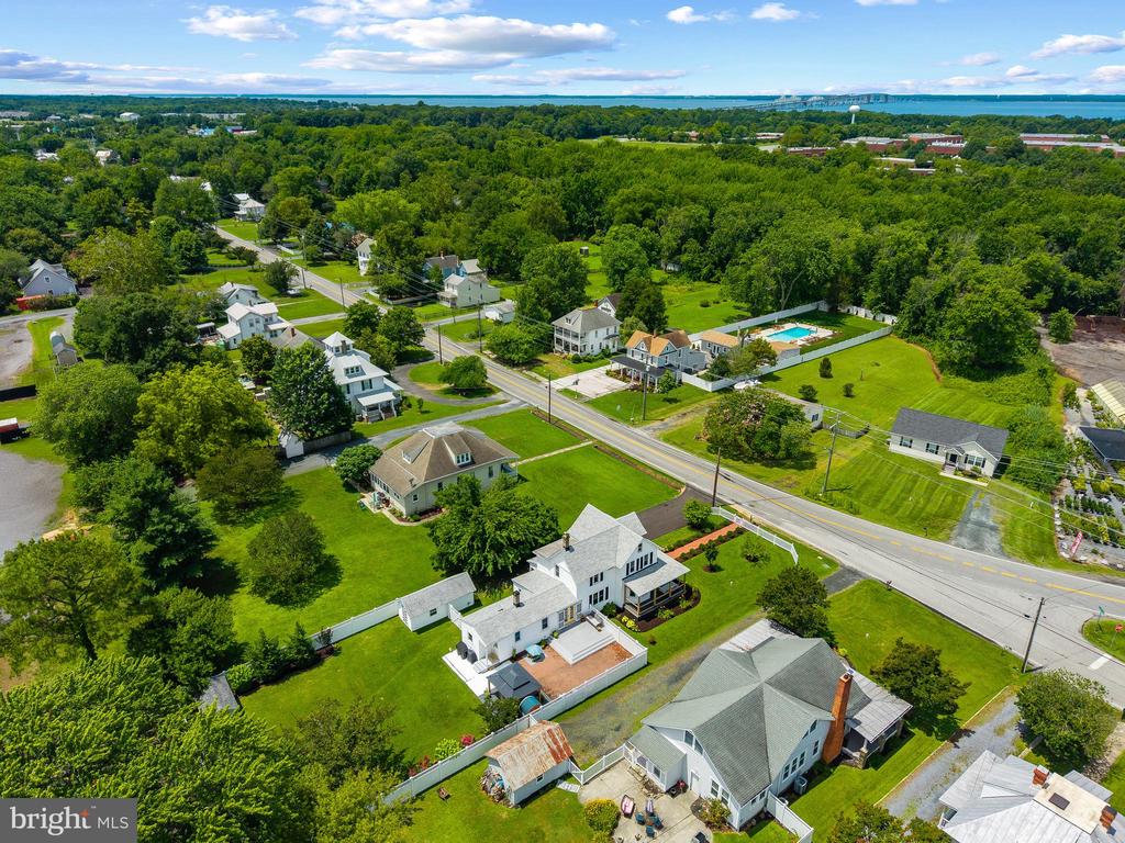 618 Love Point Rd
