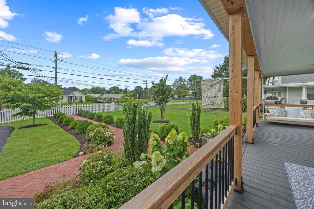 618 Love Point Rd