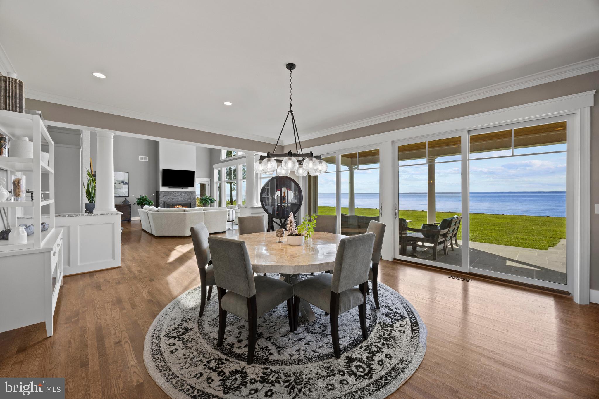 205 LIGHTHOUSE VIEW DRIVE