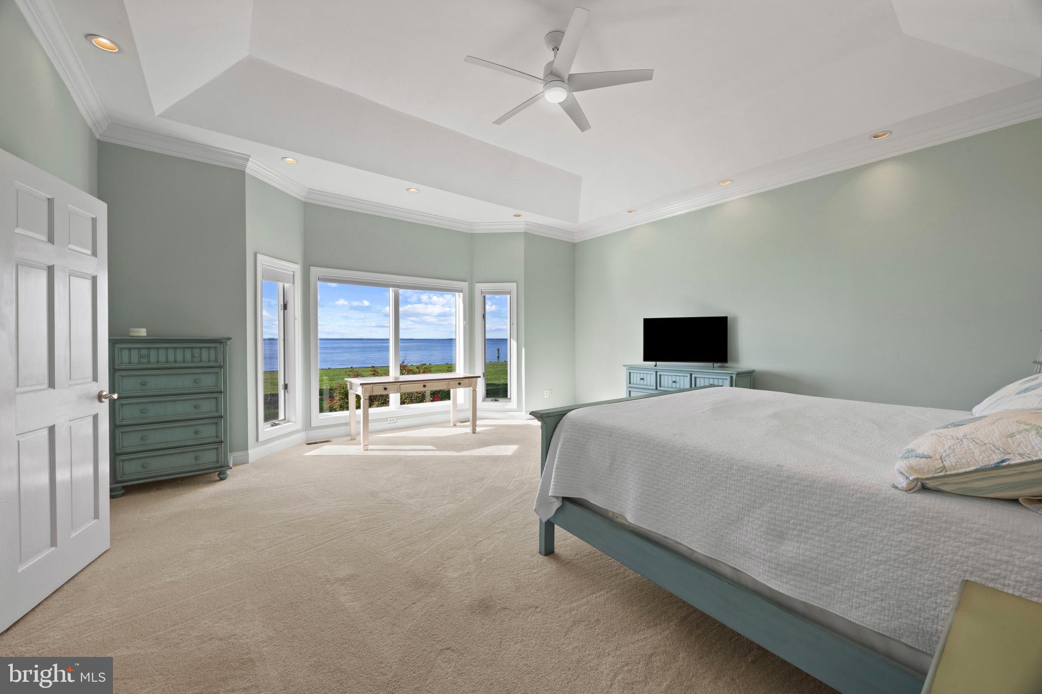 205 LIGHTHOUSE VIEW DRIVE