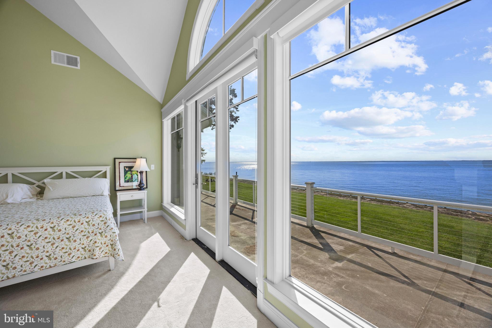 205 LIGHTHOUSE VIEW DRIVE