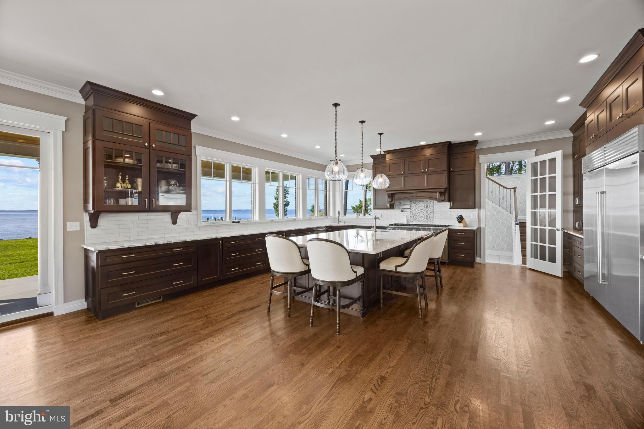 205 LIGHTHOUSE VIEW DRIVE