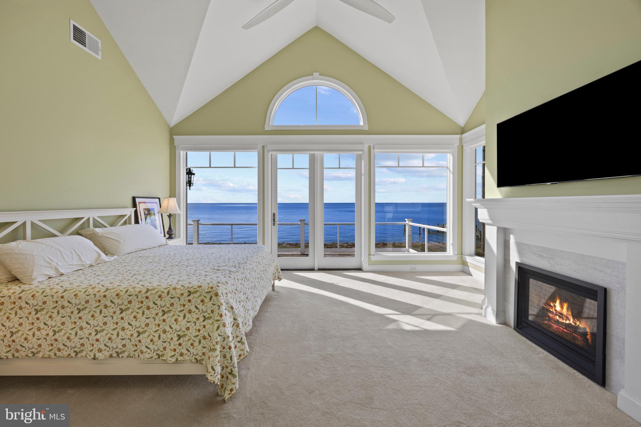 205 LIGHTHOUSE VIEW DRIVE