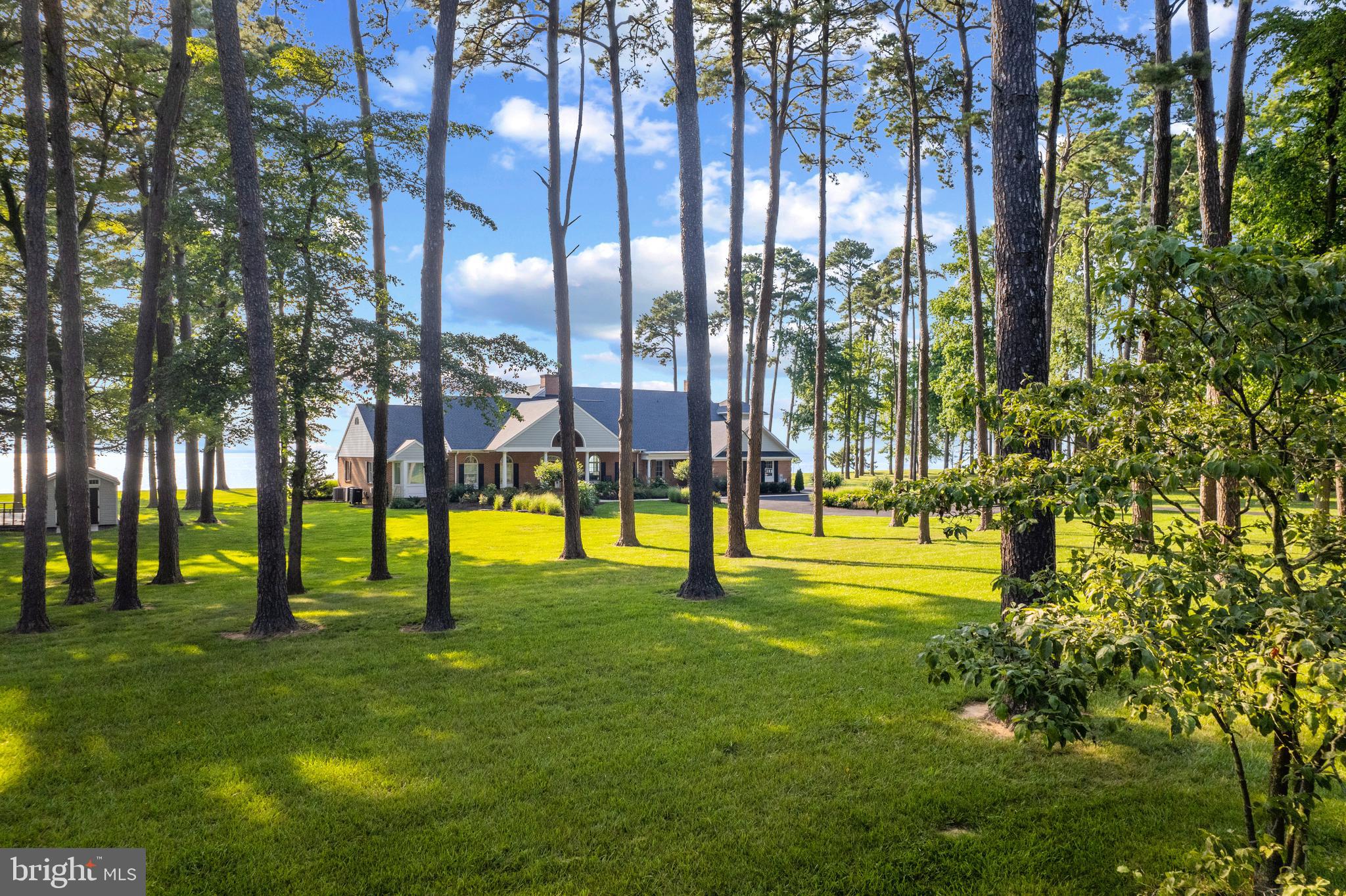 205 LIGHTHOUSE VIEW DRIVE