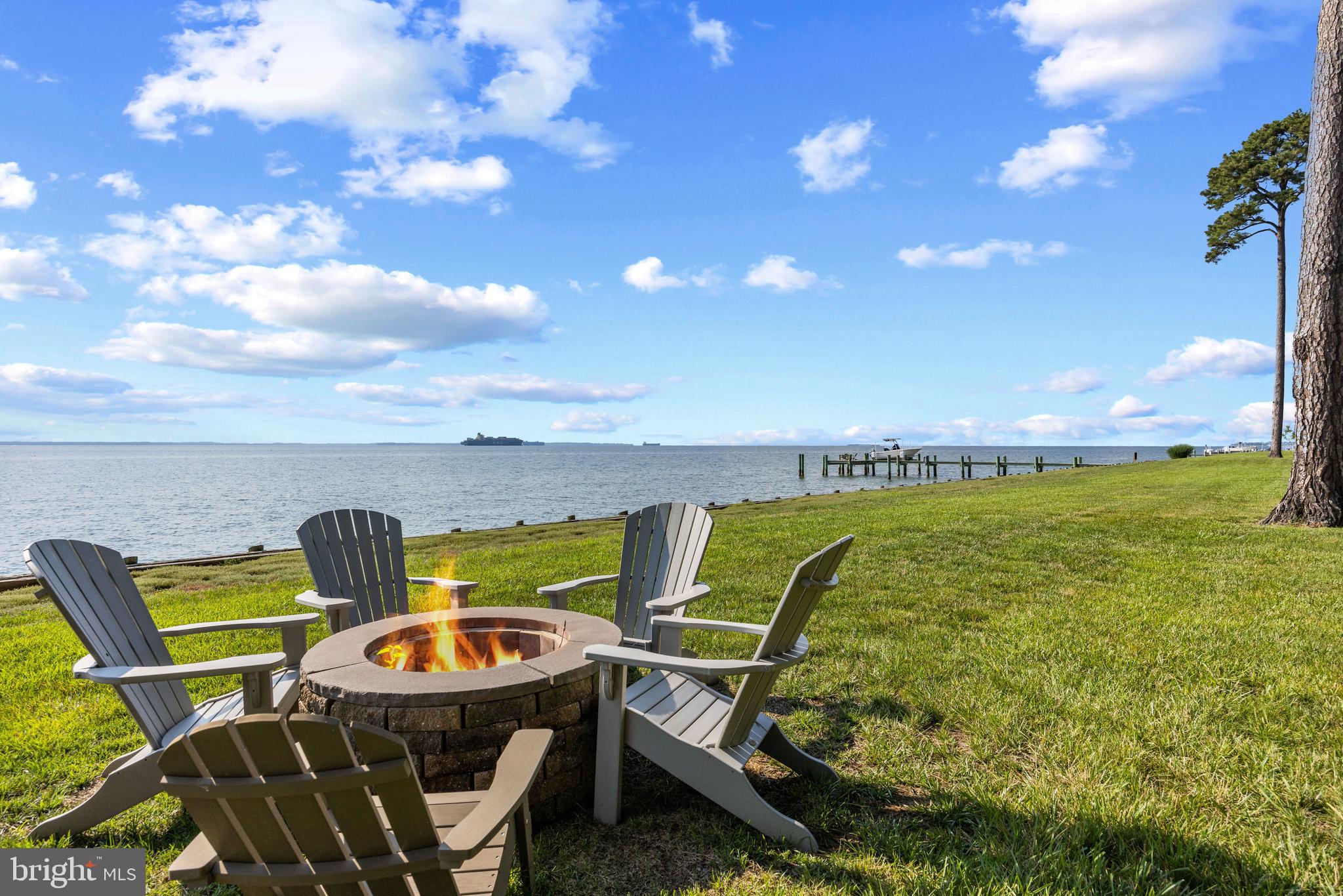 205 LIGHTHOUSE VIEW DRIVE