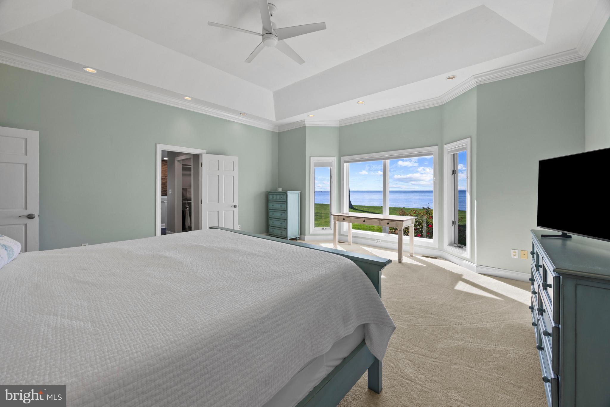 205 LIGHTHOUSE VIEW DRIVE