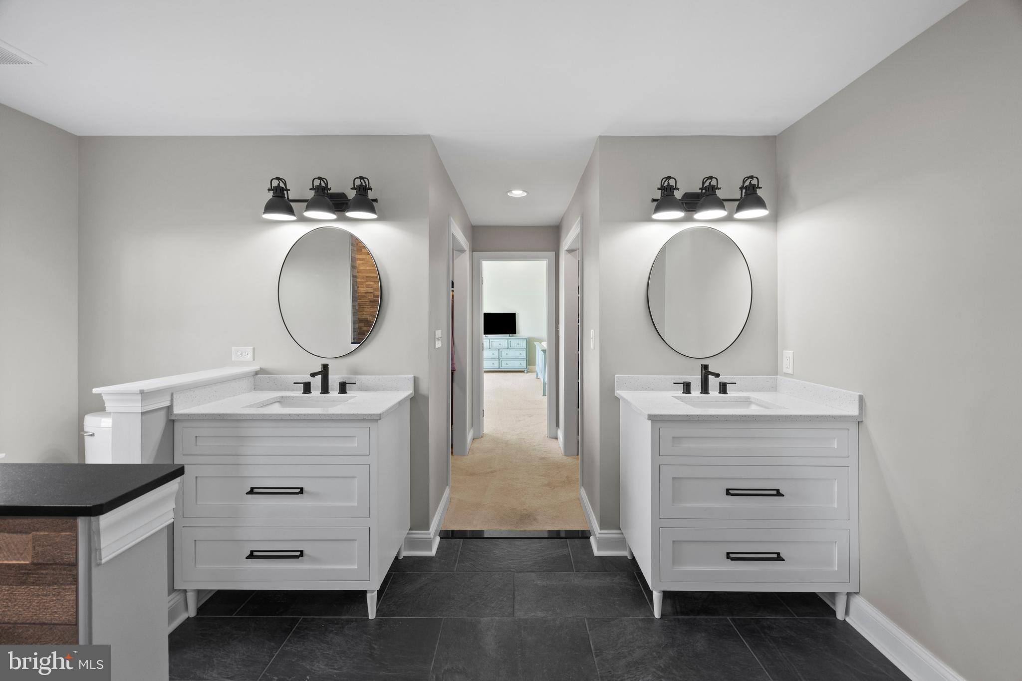 205 LIGHTHOUSE VIEW DRIVE