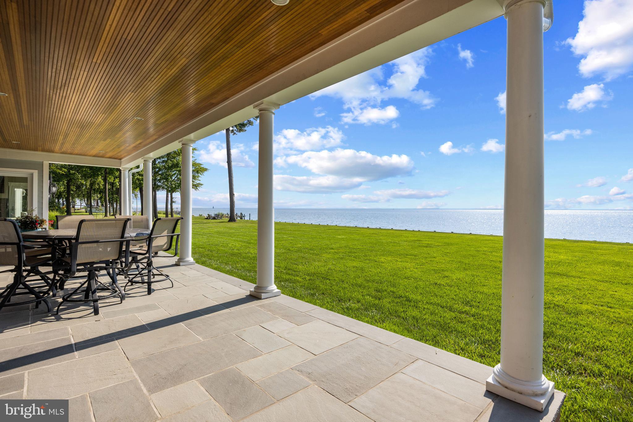 205 LIGHTHOUSE VIEW DRIVE