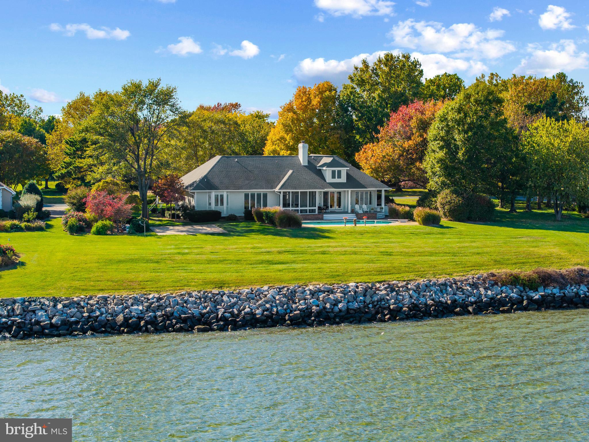 2907 COX NECK ROAD E