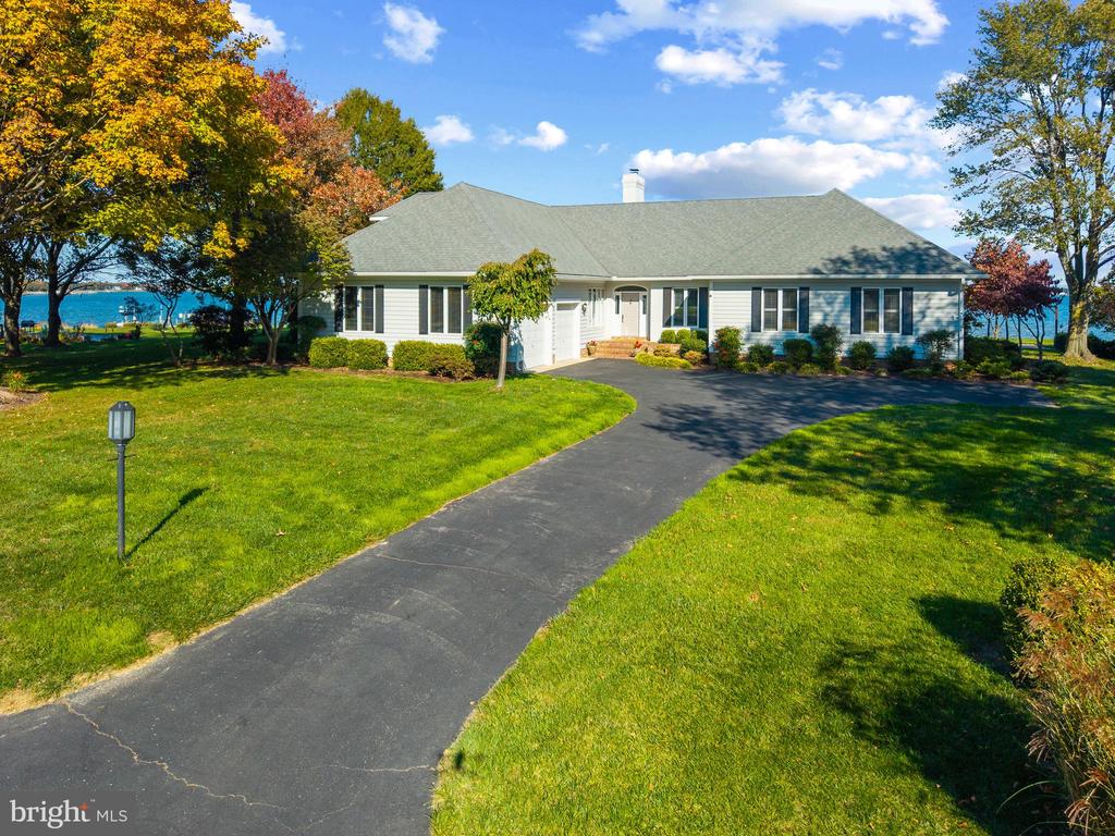 EASTERN SHORE WATERFRONT | 2907 COX NECK ROAD E