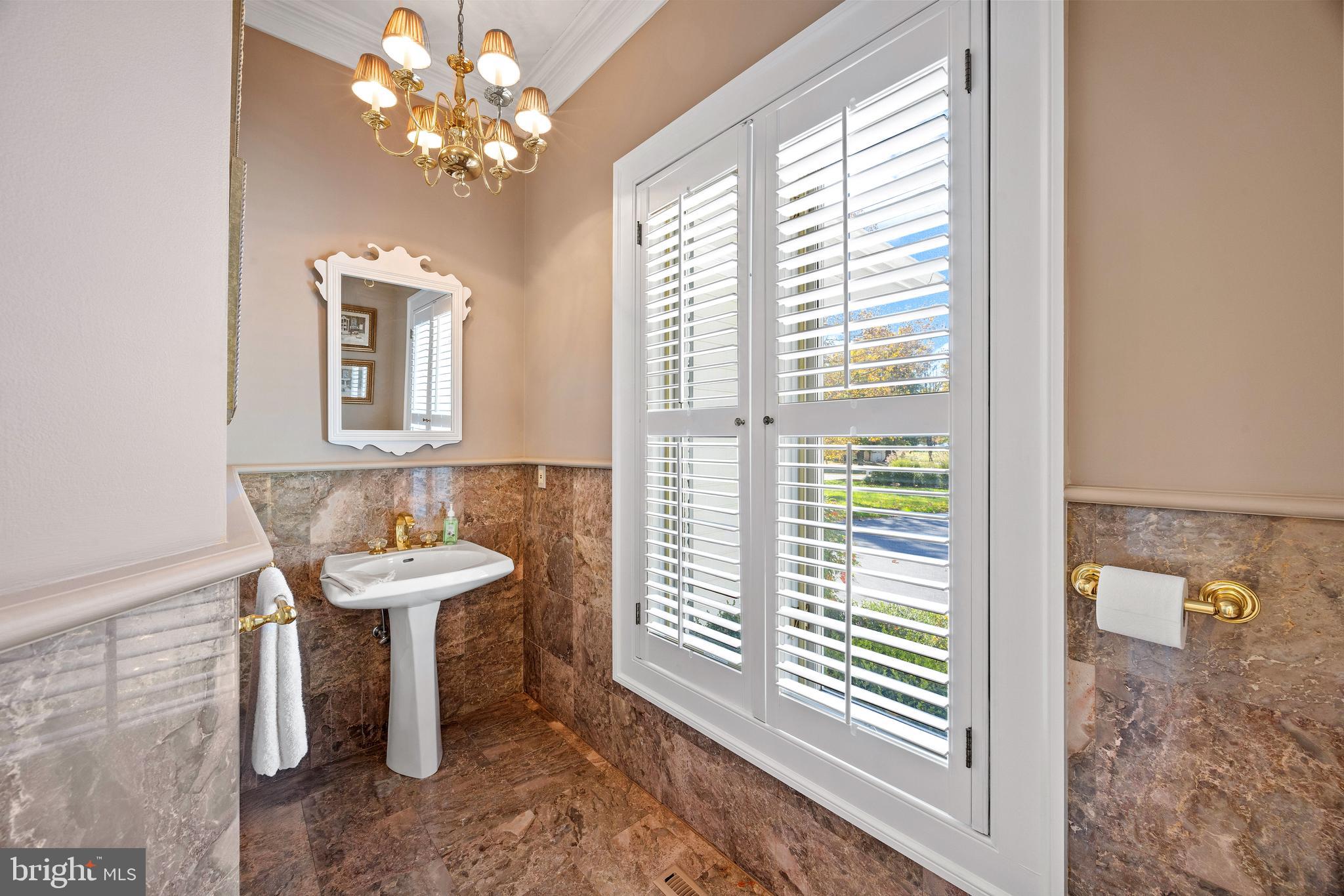 2907 COX NECK ROAD E