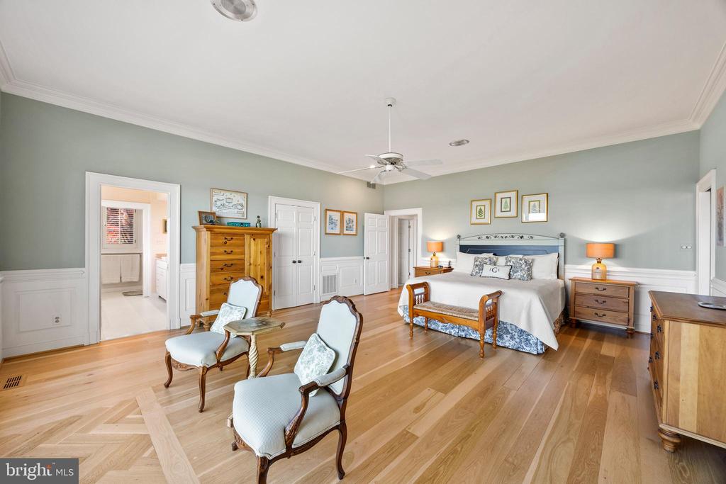 EASTERN SHORE WATERFRONT | 2907 COX NECK ROAD E