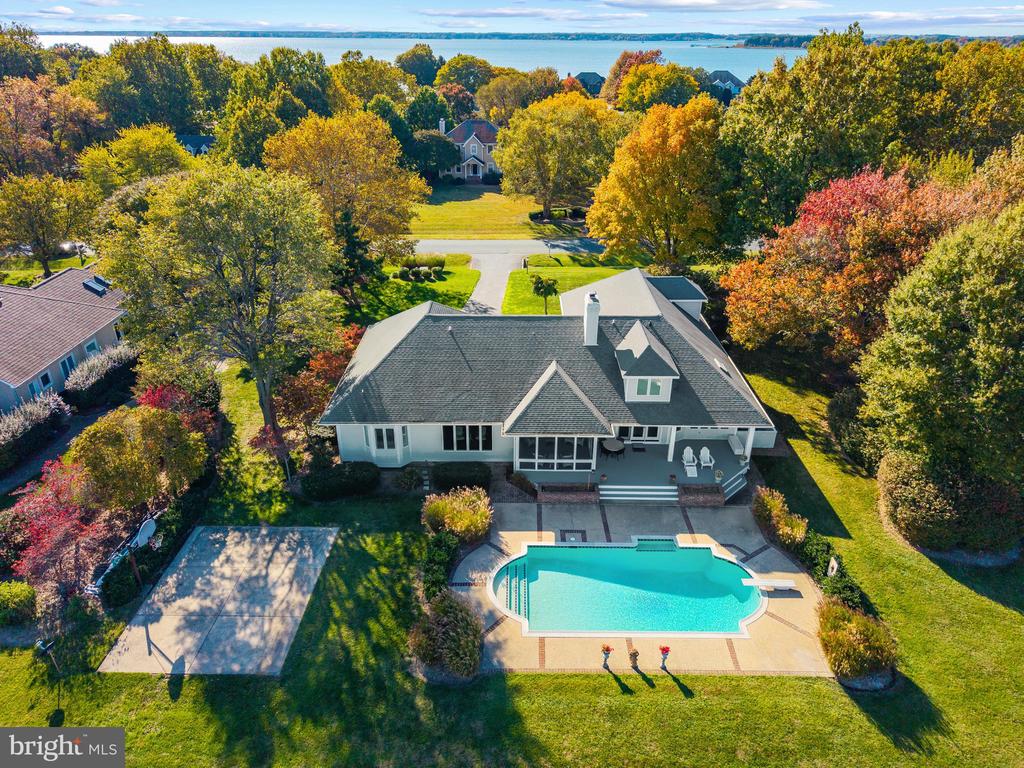 EASTERN SHORE WATERFRONT | 2907 COX NECK ROAD E