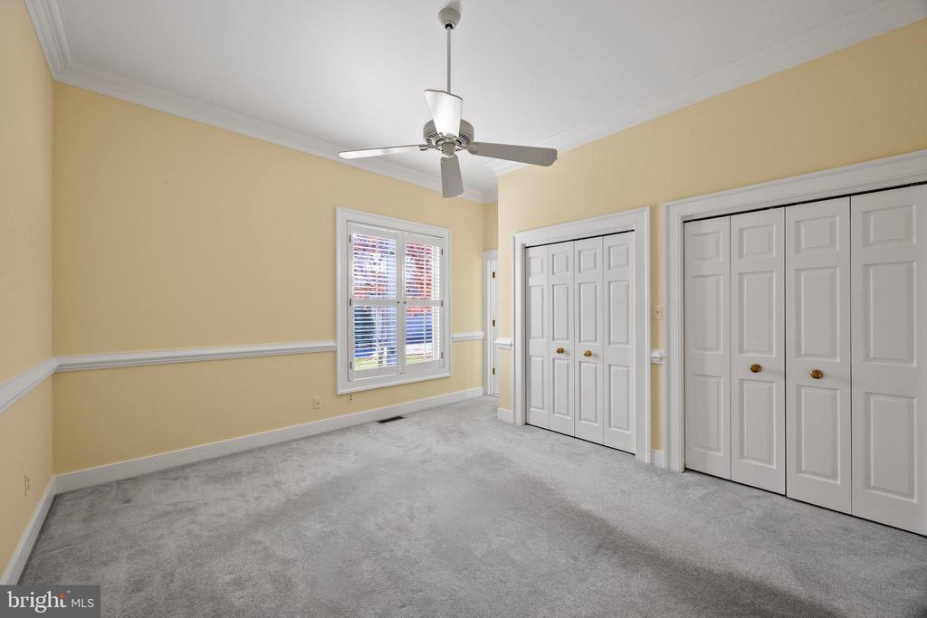 EASTERN SHORE WATERFRONT | 2907 COX NECK ROAD E