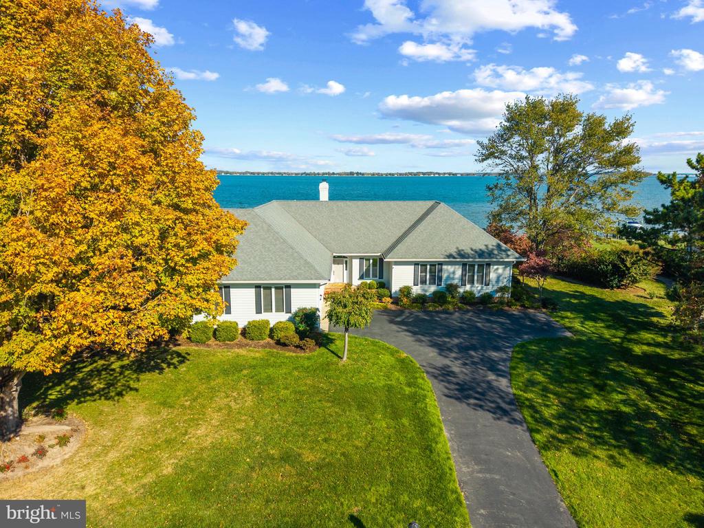 EASTERN SHORE WATERFRONT | 2907 COX NECK ROAD E