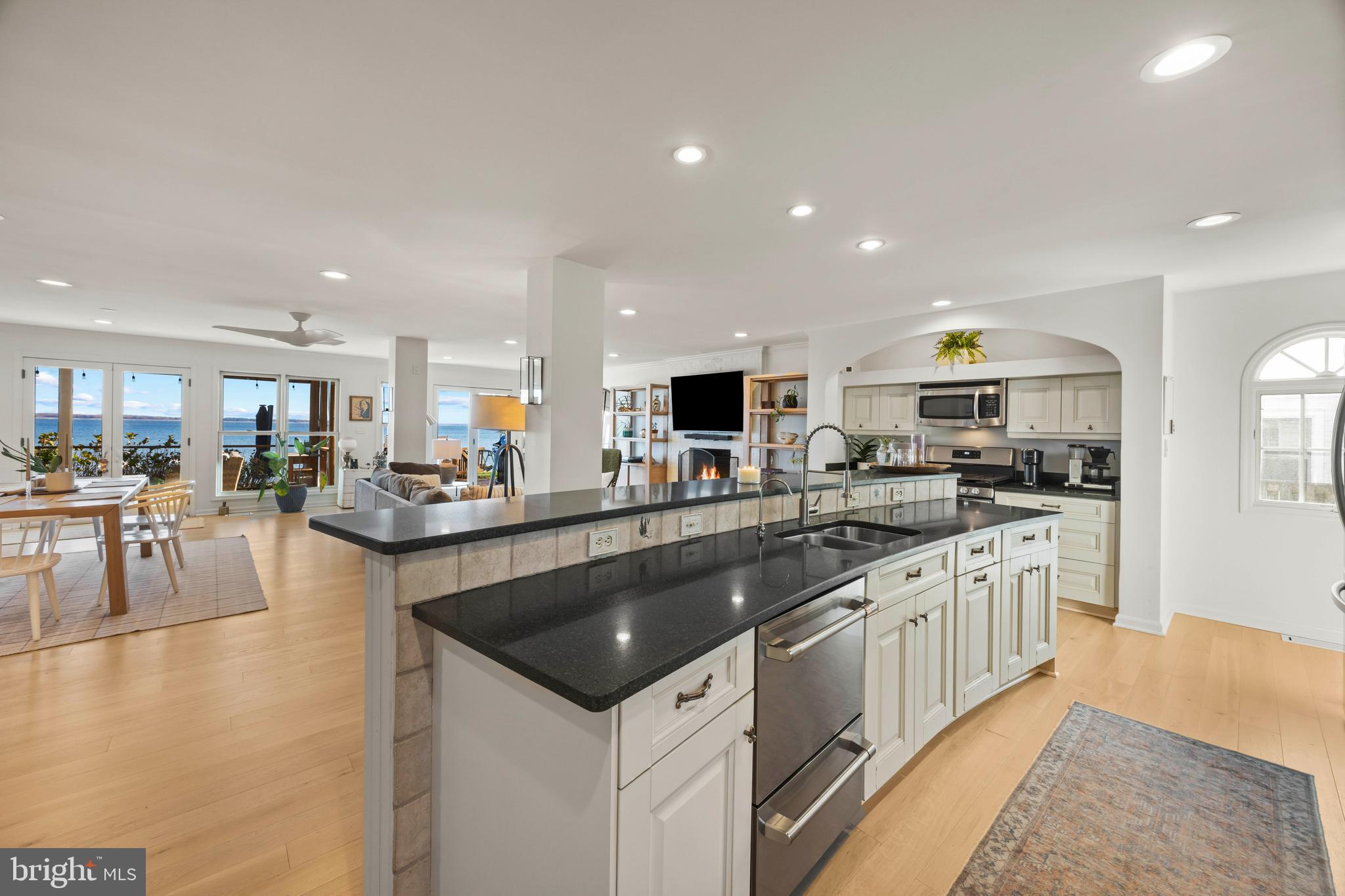 CHESTER RIVER WATERFRONT | 806 MONROE MANOR ROAD