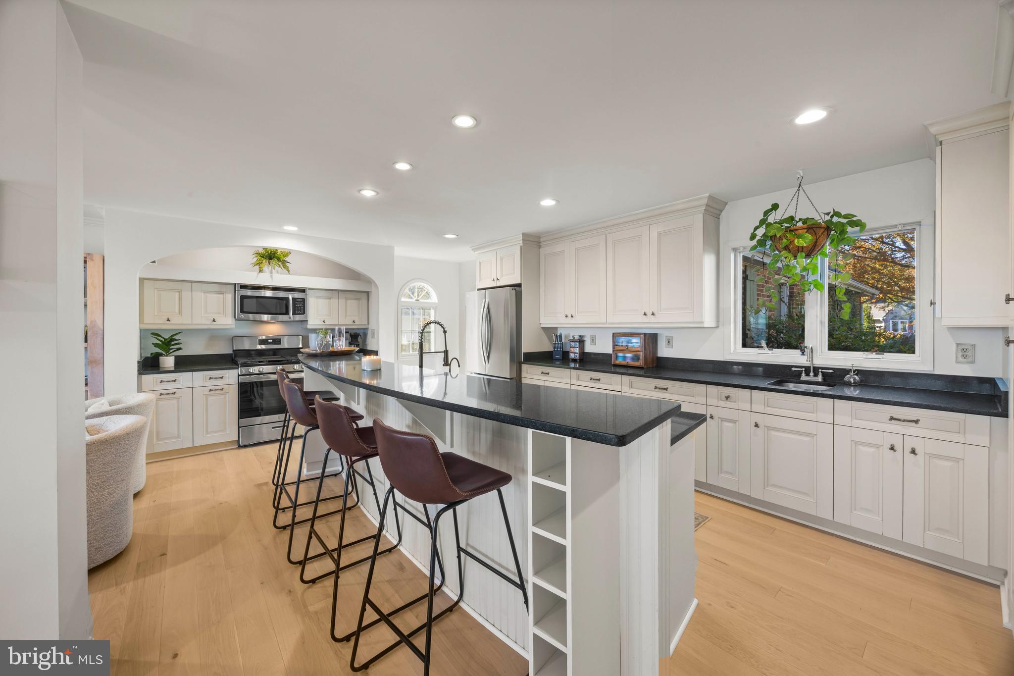 CHESTER RIVER WATERFRONT | 806 MONROE MANOR ROAD