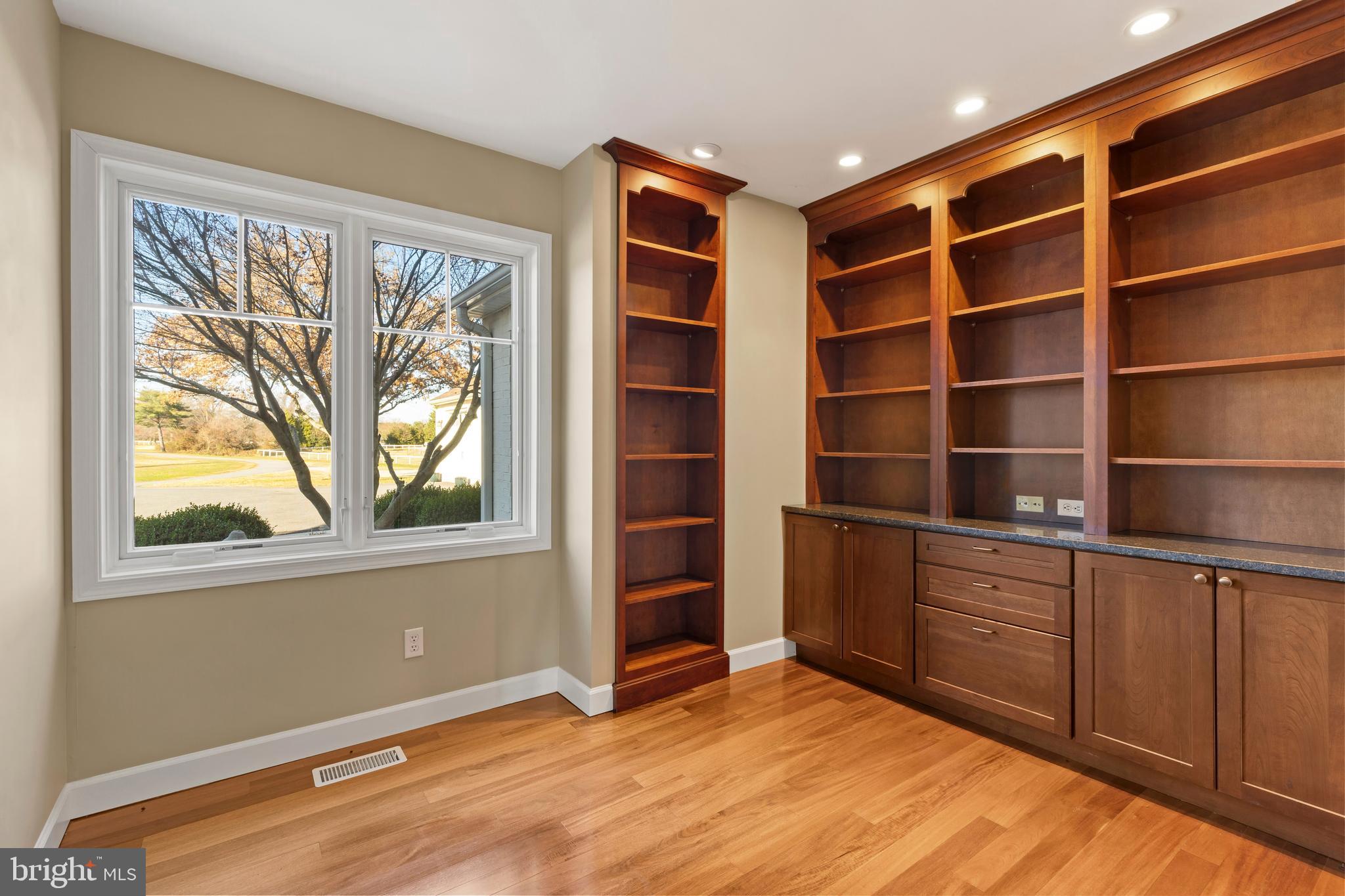 EASTERN SHORE WATERFRONT | 200 MALLARD COVE LANE