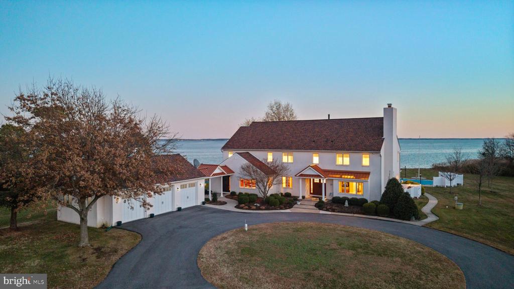 EASTERN SHORE WATERFRONT | 200 MALLARD COVE LANE
