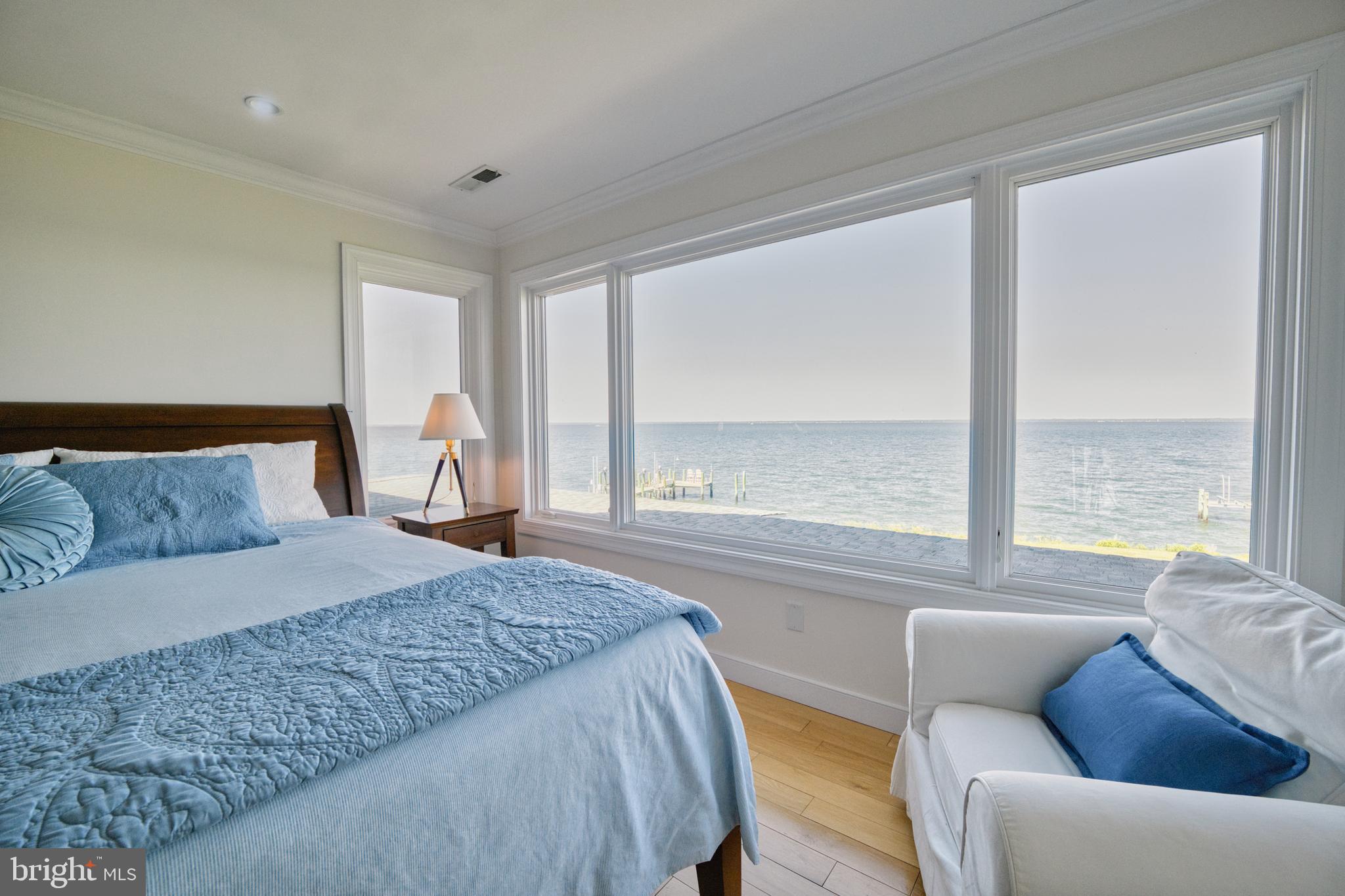 CHESAPEAKE BAY WATERFRONT | 216 LIGHTHOUSE VIEW DRIVE