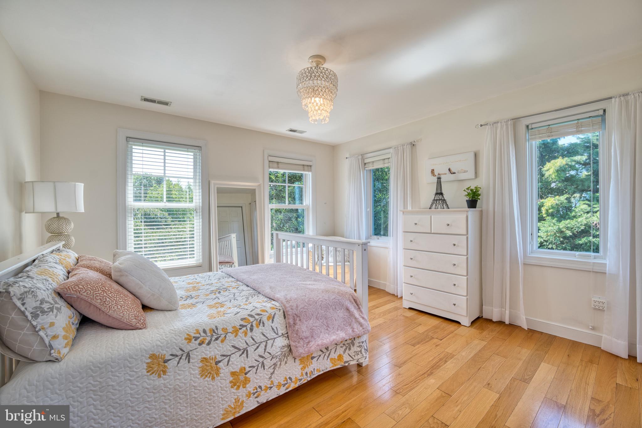 CHESAPEAKE BAY WATERFRONT | 216 LIGHTHOUSE VIEW DRIVE