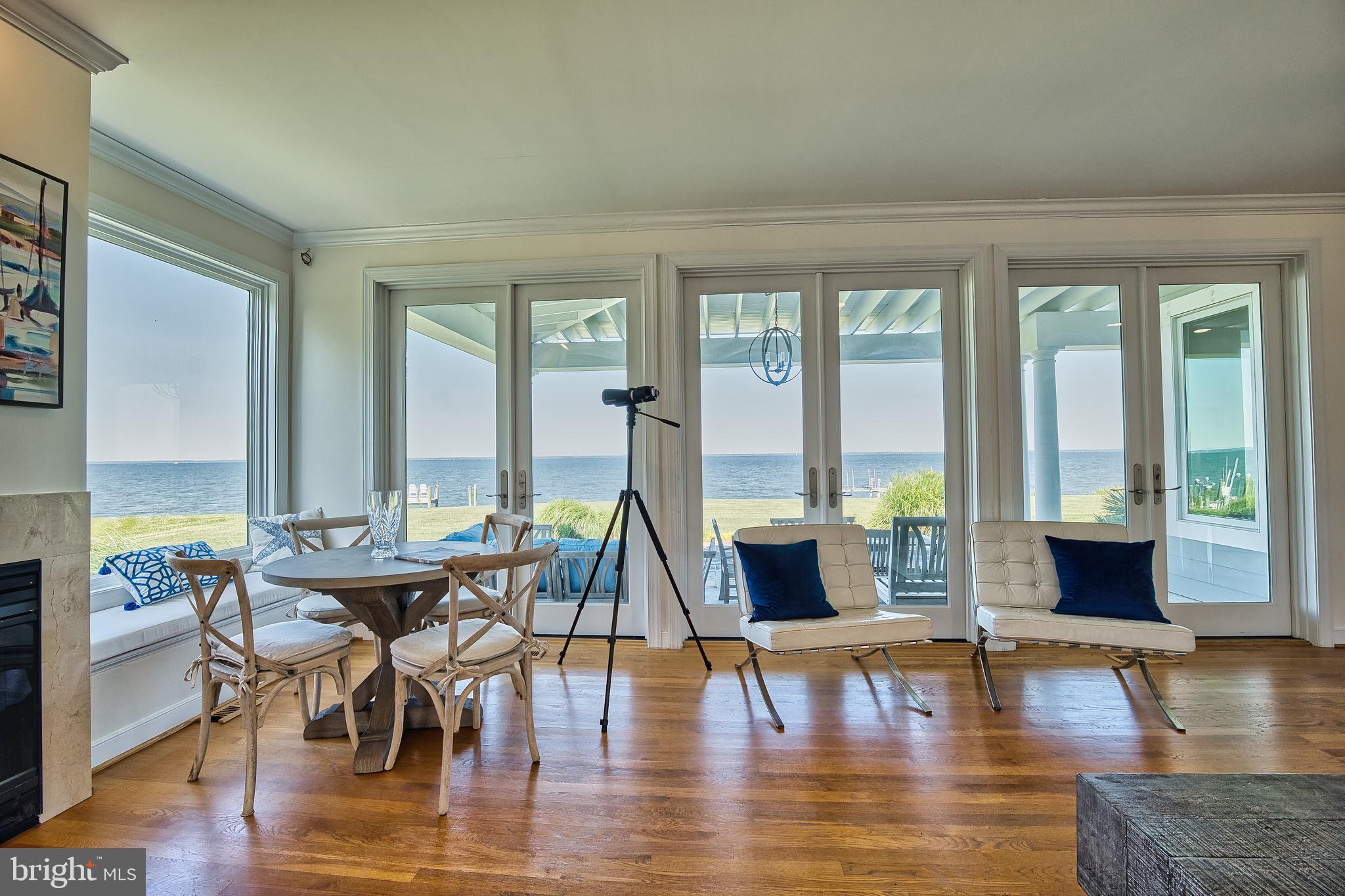 CHESAPEAKE BAY WATERFRONT | 216 LIGHTHOUSE VIEW DRIVE