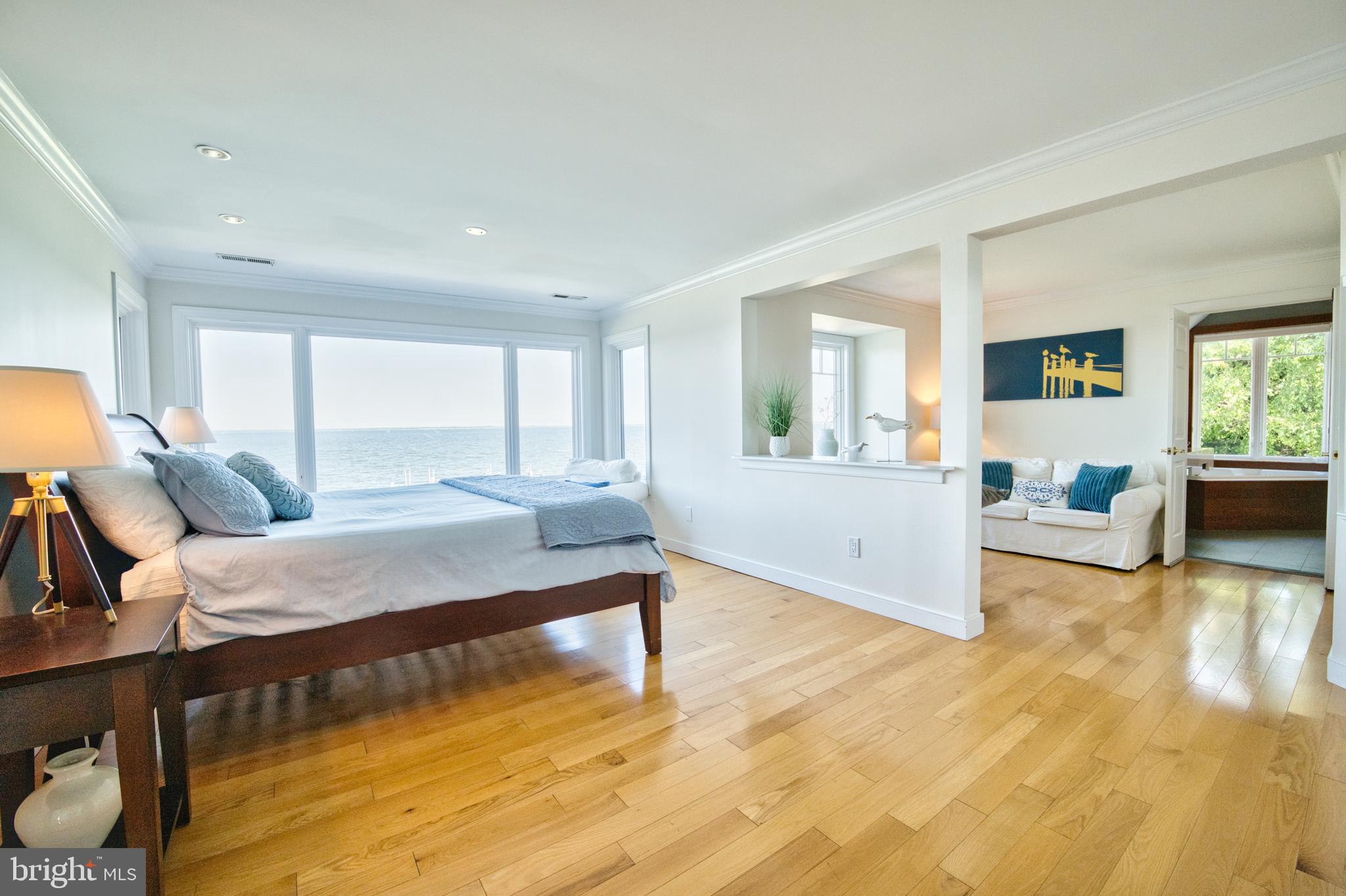 CHESAPEAKE BAY WATERFRONT | 216 LIGHTHOUSE VIEW DRIVE