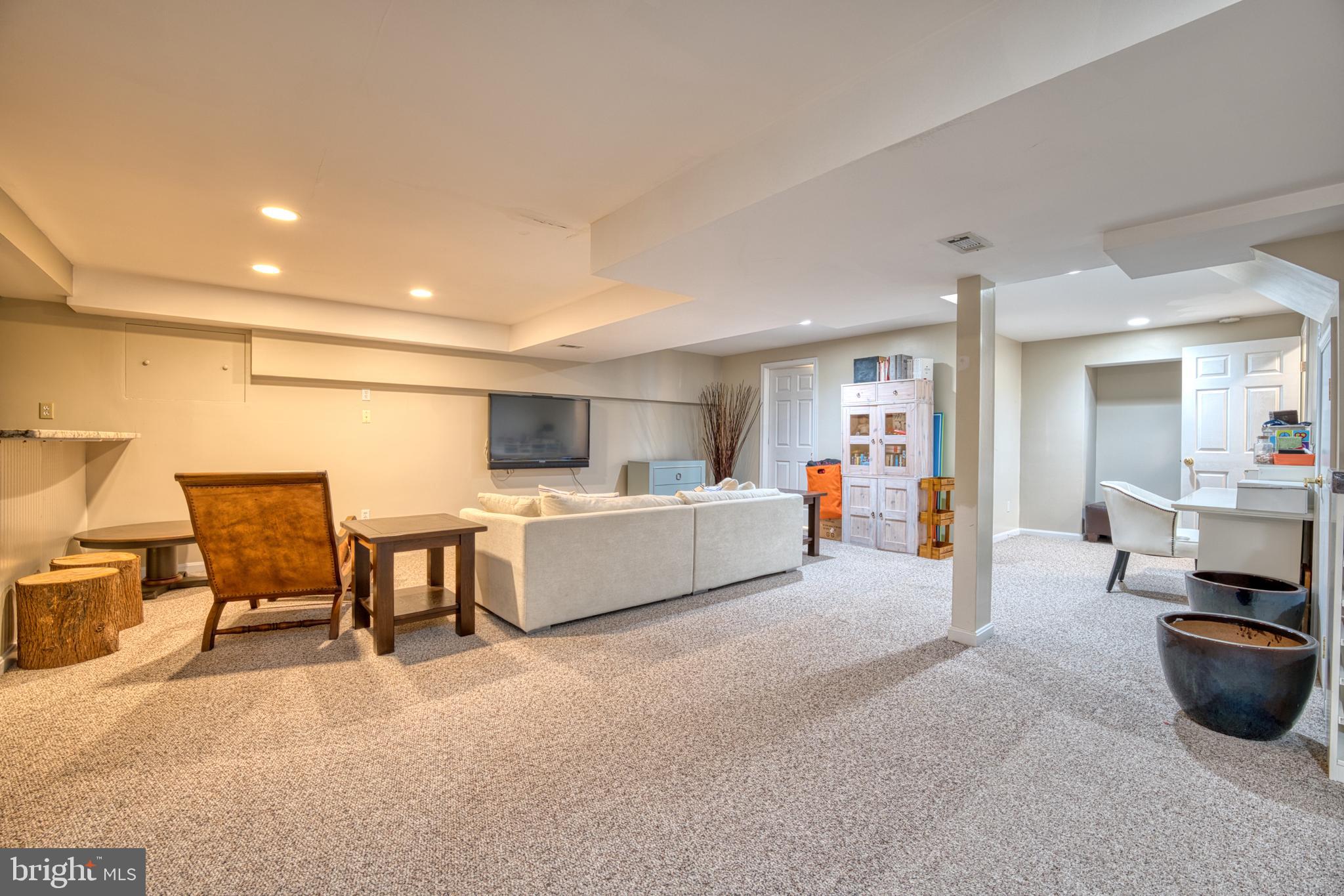 CHESAPEAKE BAY WATERFRONT | 216 LIGHTHOUSE VIEW DRIVE