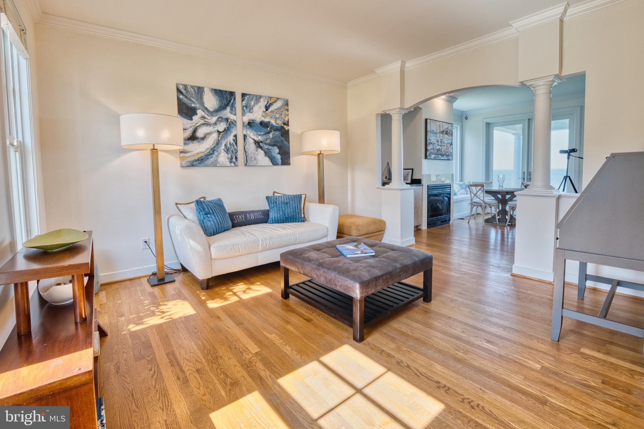 CHESAPEAKE BAY WATERFRONT | 216 LIGHTHOUSE VIEW DRIVE