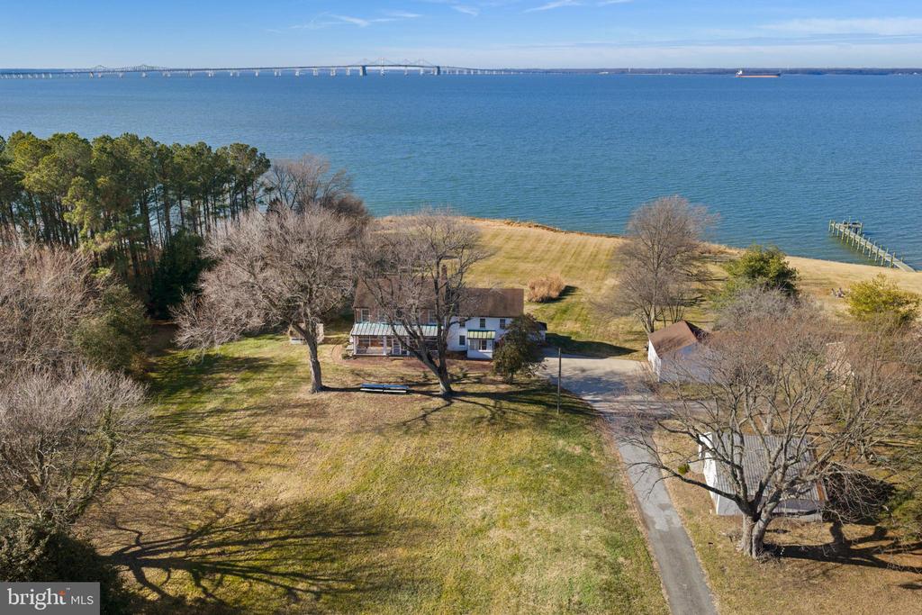 EASTERN SHORE WATERFRONT | 301 JOHN KALLIS LANE