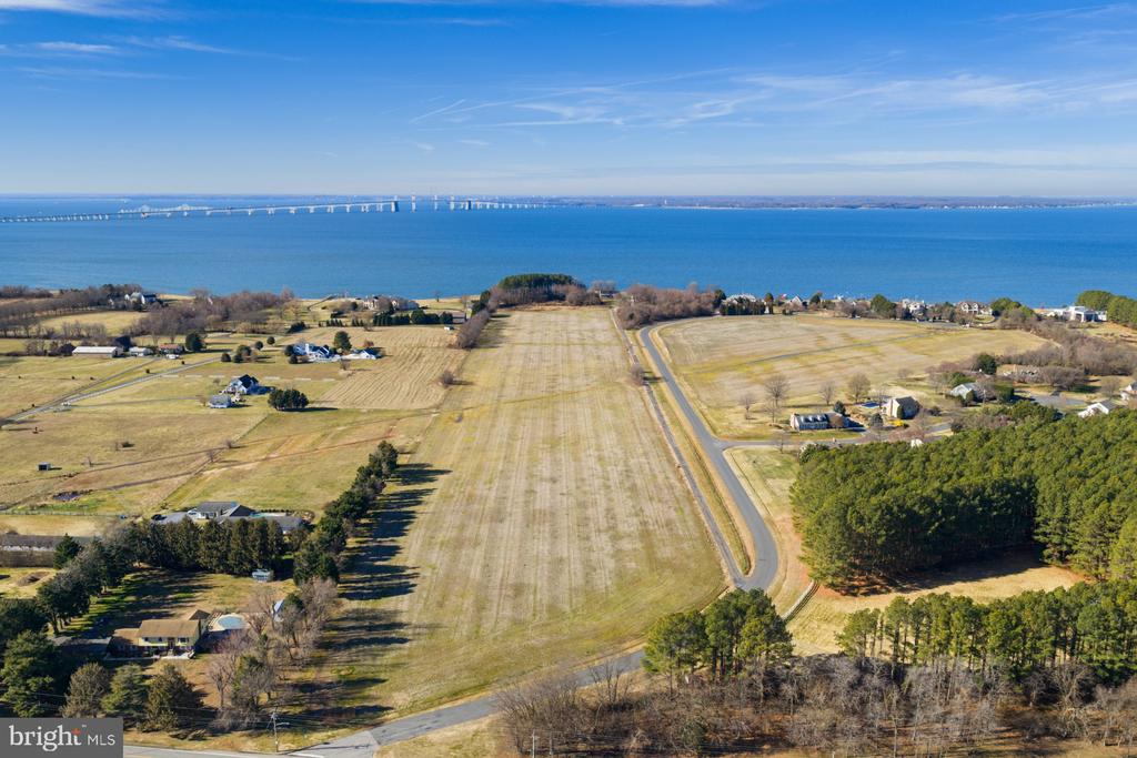EASTERN SHORE WATERFRONT | 301 JOHN KALLIS LANE